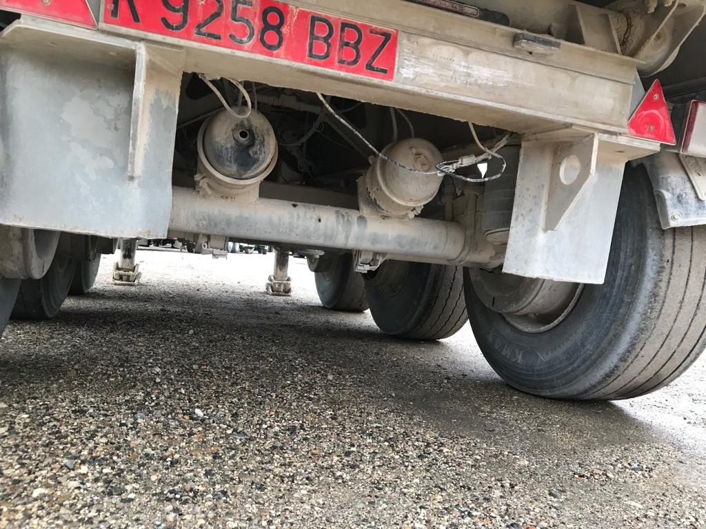 x- VENDIDO - Bañera basculante de hierro Montenegro Año 2007 - Imagen 11