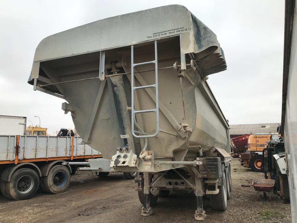 bañera basculante de hierro