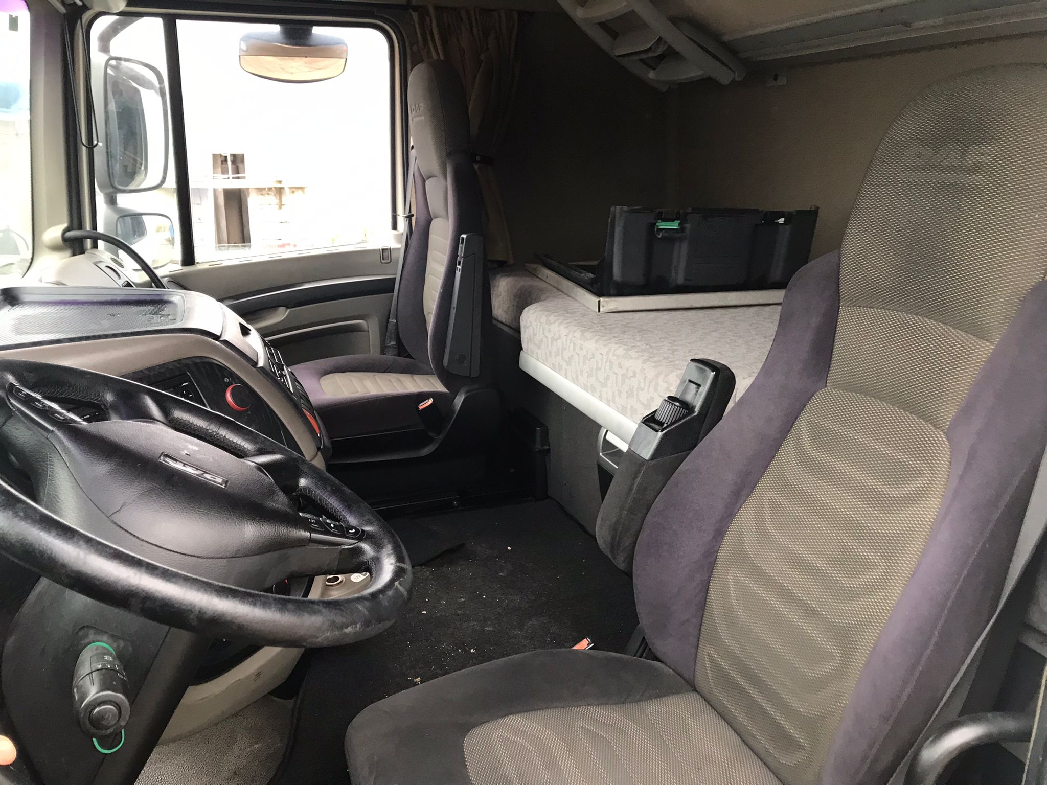 x- VENDIDO - Daf FT XF 105.460 - 11/2010 - Imagen 9