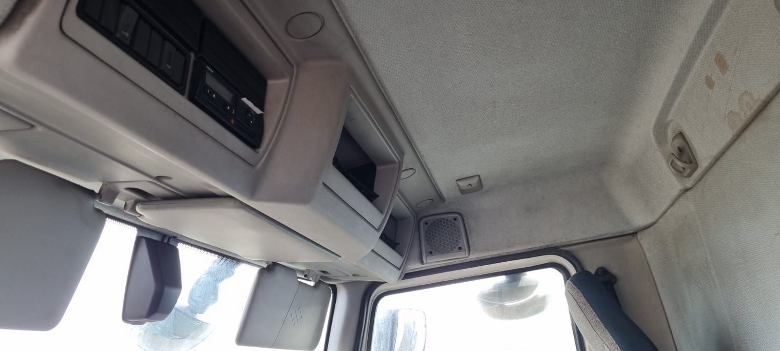 x- VENDIDO - Volvo FL caja cerrada - 2018 - Imagen 10