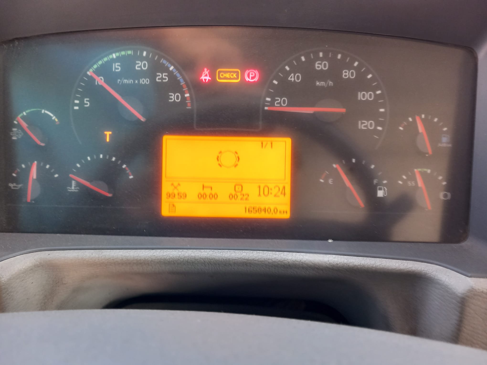 x- VENDIDO - Volvo FL caja cerrada - 2018 - Imagen 11