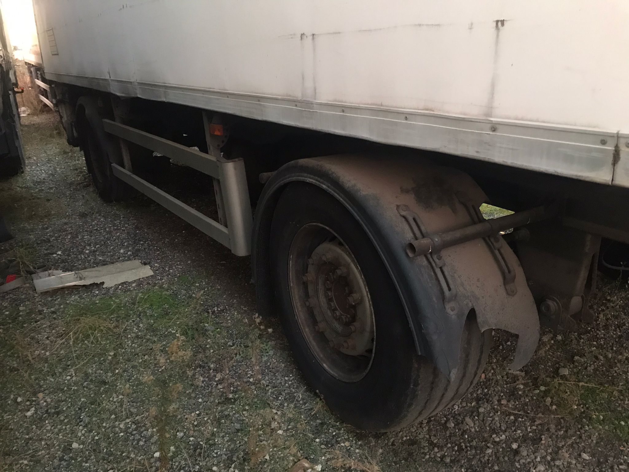 Remolque frigorífico Leciñena Año 2005 - Imagen 7