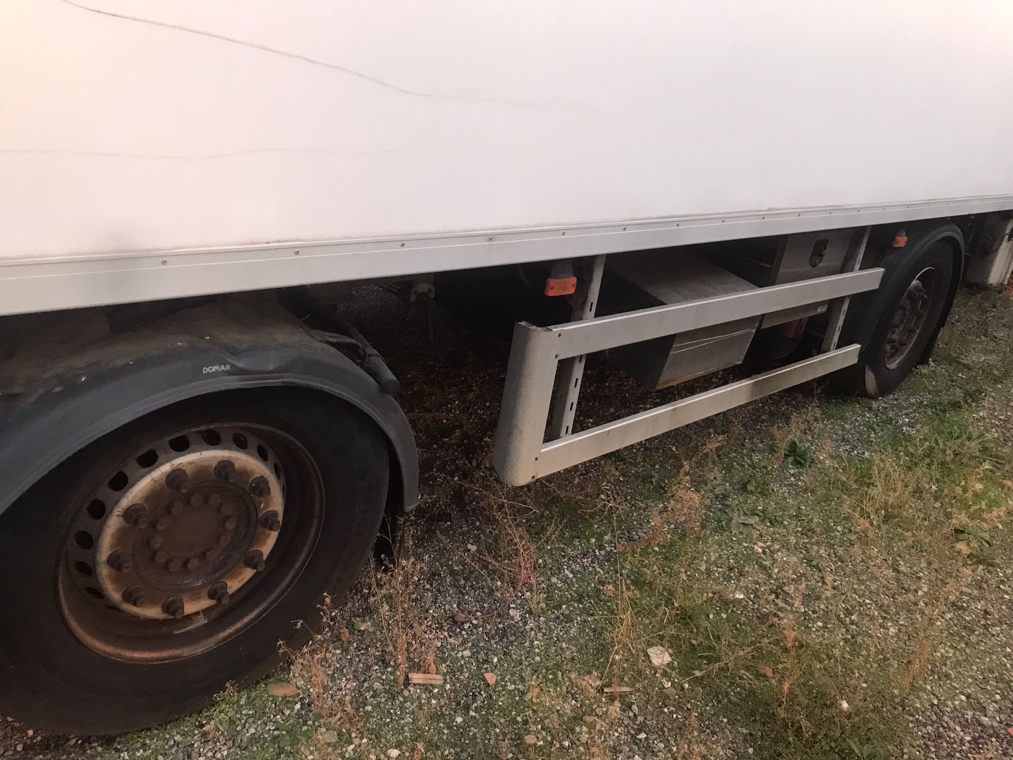 Remolque frigorífico Leciñena Año 2005 - Imagen 6