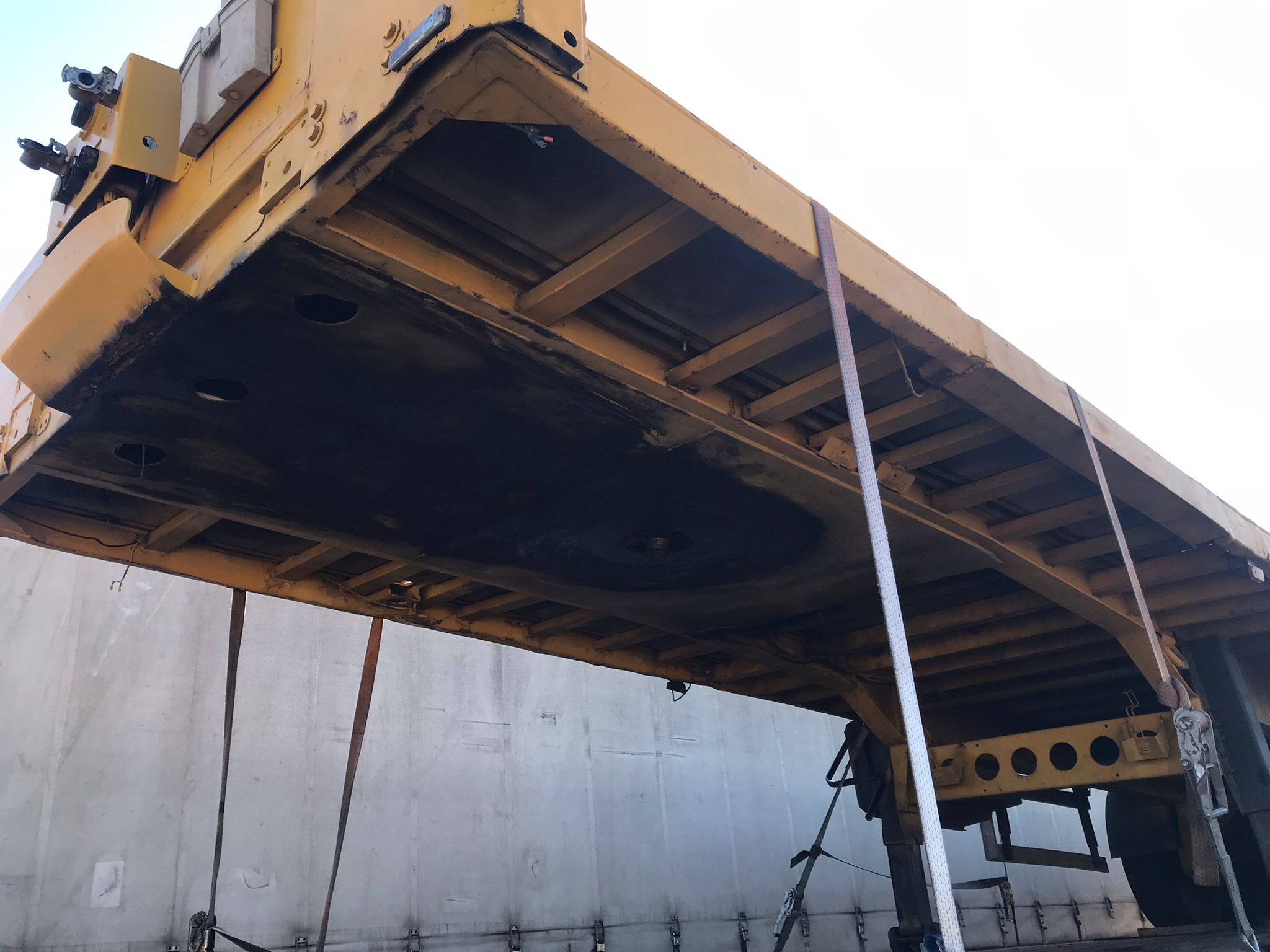 Semirremolque portacontenedores Lecitrailer Año 2005 - Imagen 3