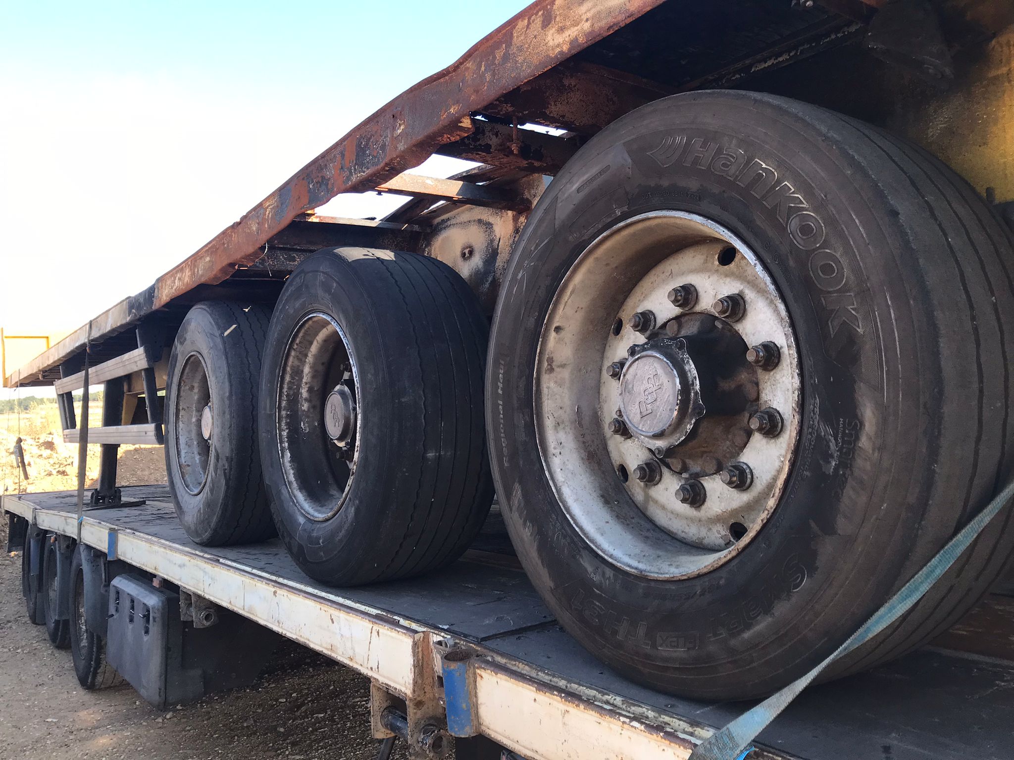 Semirremolque portacontenedores Lecitrailer Año 2005 - Imagen 8