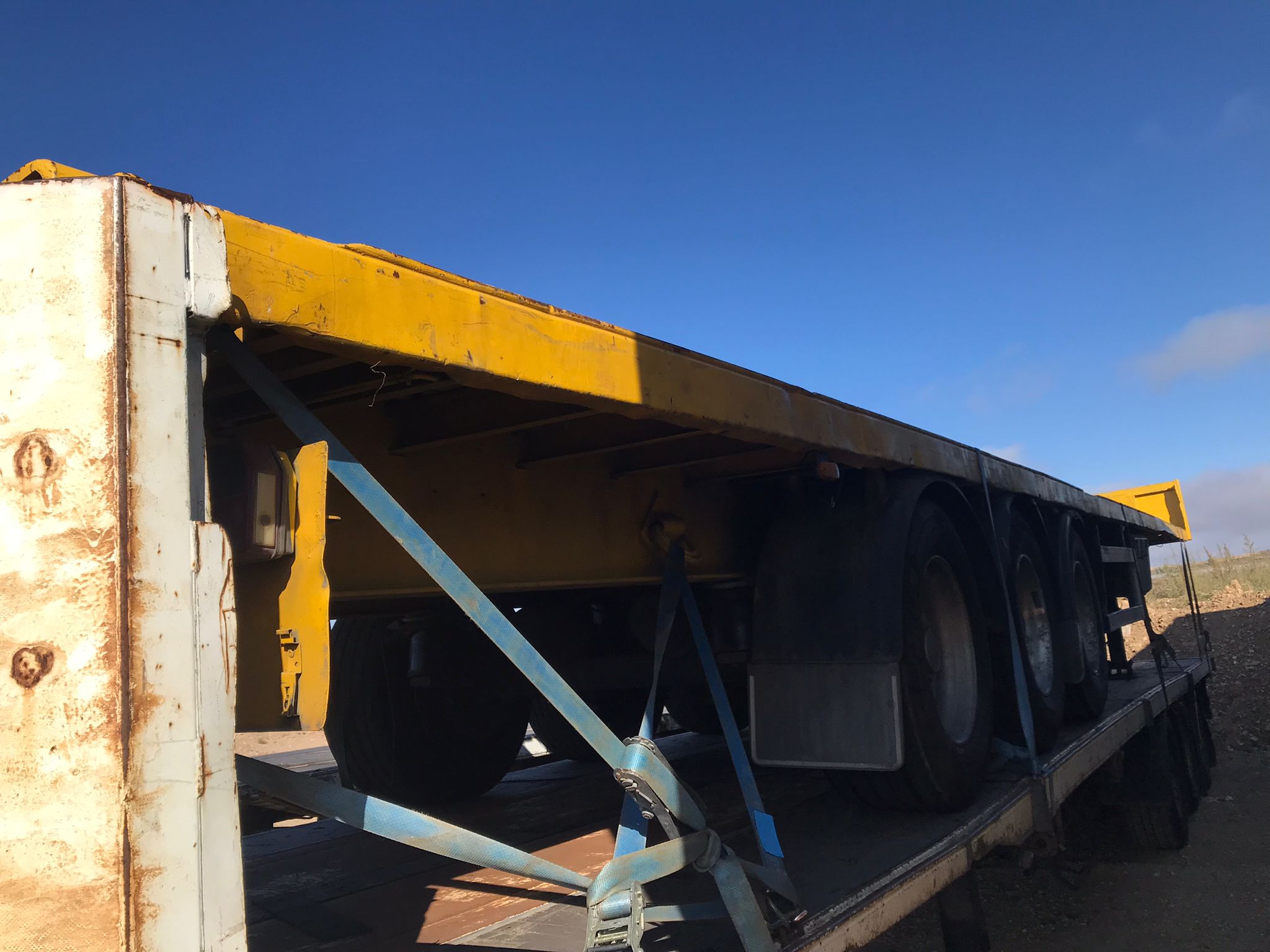 Semirremolque portacontenedores Lecitrailer Año 2005 - Imagen 6