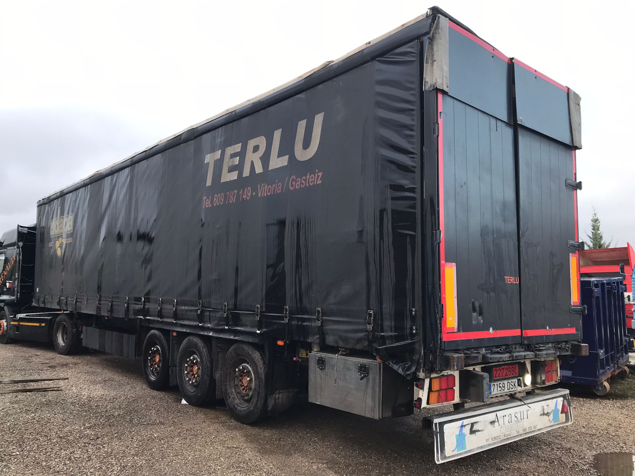 Semirremolque tauliner Schmitz Año 2002 - Imagen 5