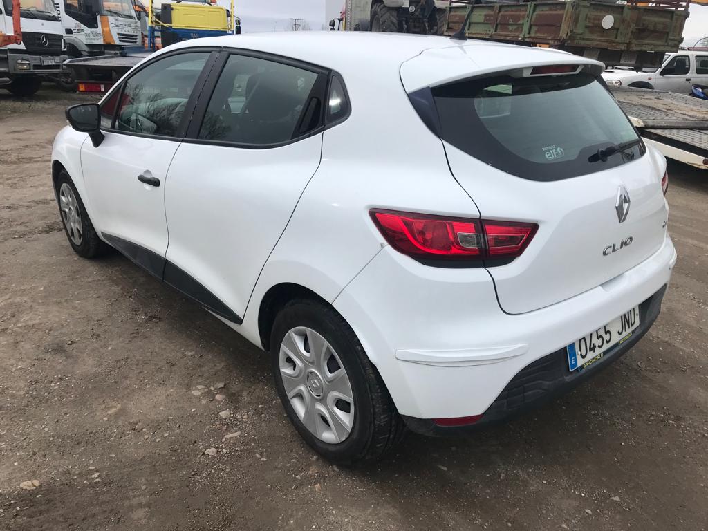 x- VENDIDO - Renault Clio - 04/2016 - Imagen 7