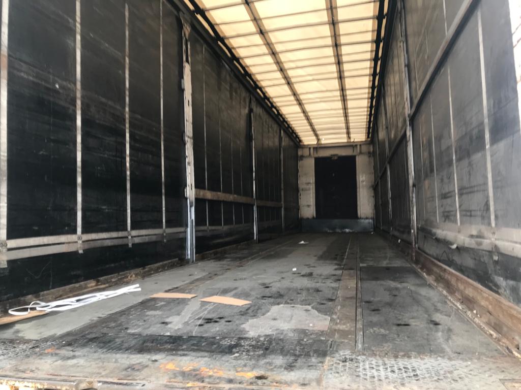 x- VENDIDO - Semirremolque tauliner Leciñena Año 2006 - Imagen 7