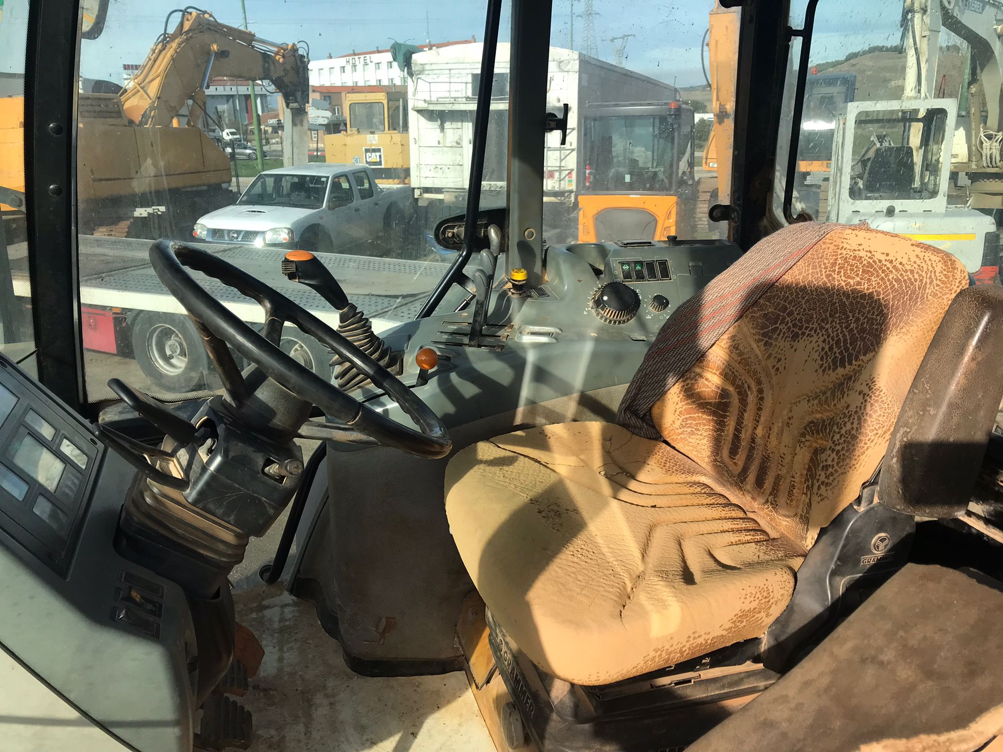 Tractor agrícola Case MX-110 Año 2000 - Imagen 9