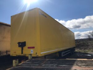 semirremolque caja cerrada