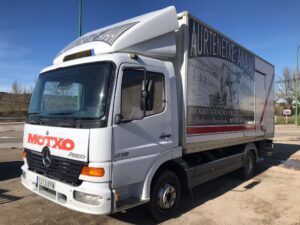 camión caja cerrada