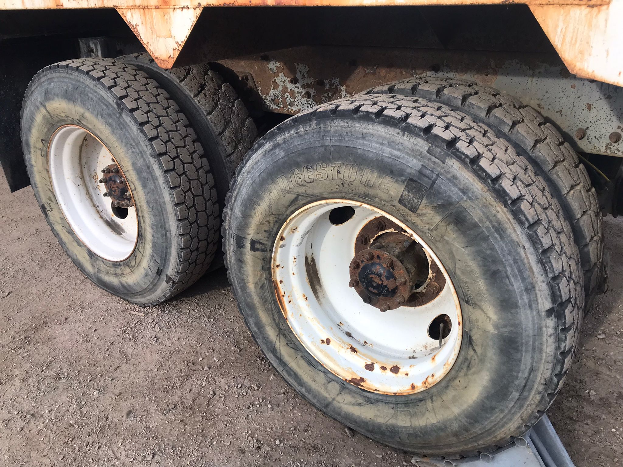 International Paystar 5600i6x4 cisterna - 2004 - Imagen 16