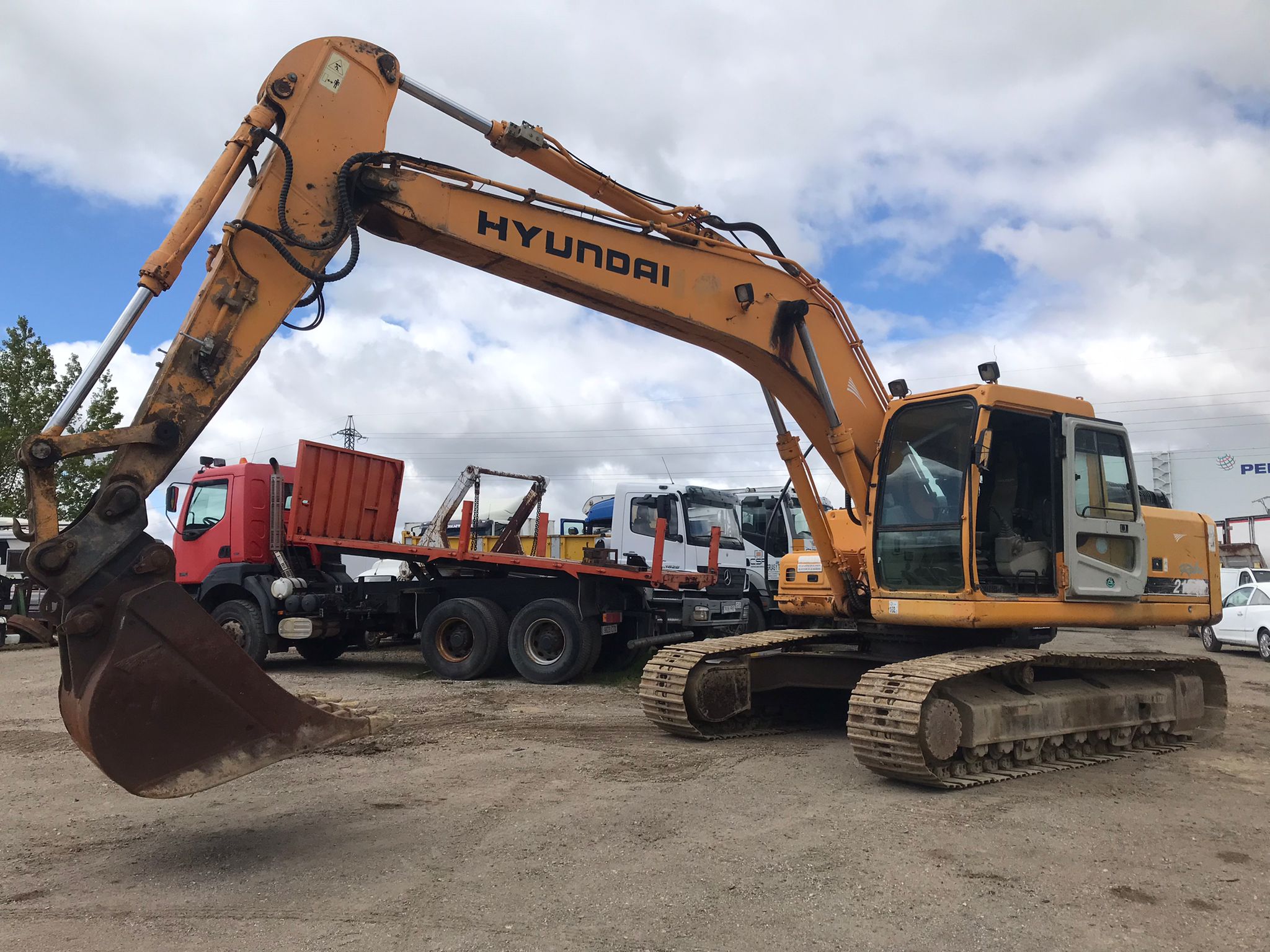 excavadora de cadenas Hyundai