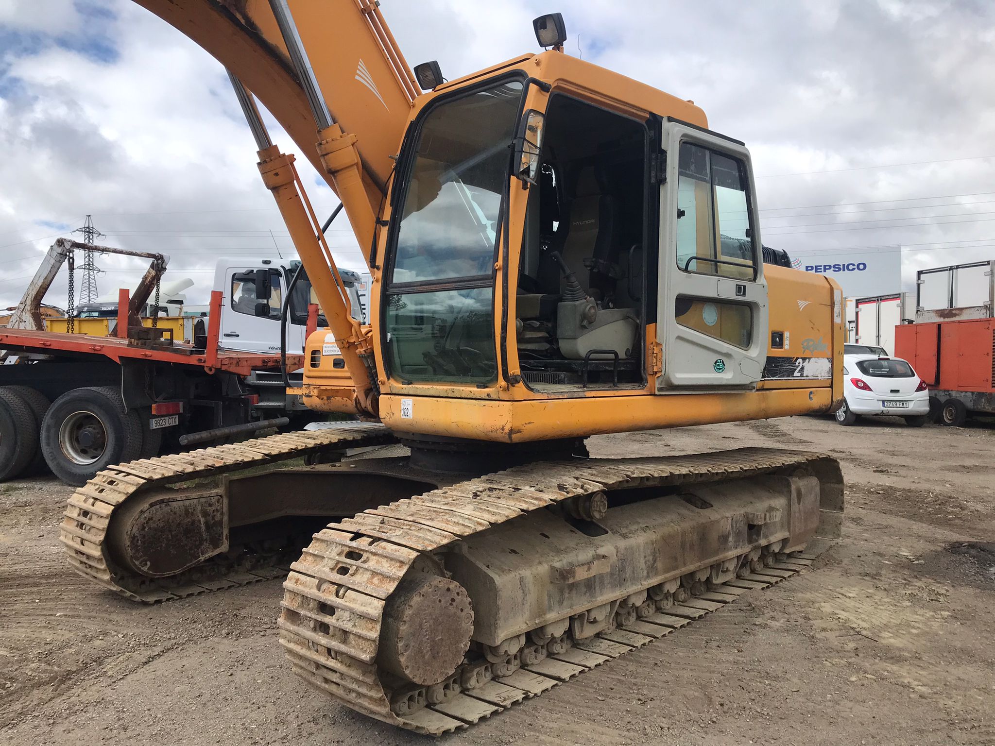 x- VENDIDO - Excavadora de cadenas Hyundai Robex 210 LC 7 - 2006 - Imagen 9