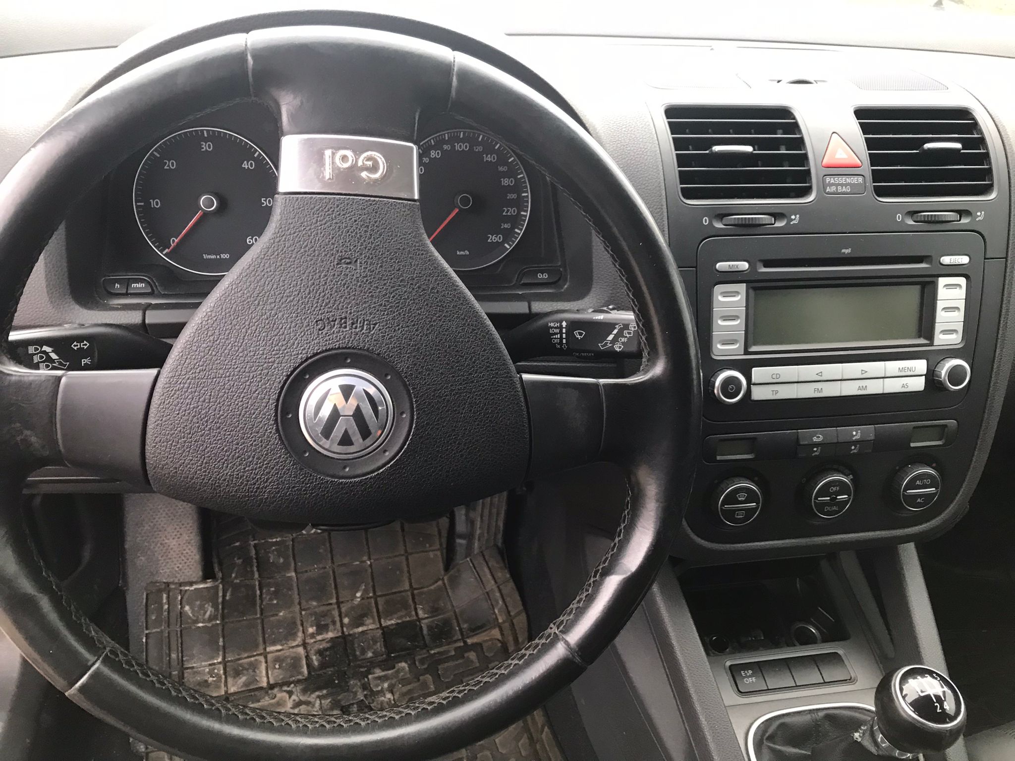 x- VENDIDO - Volkswagen Golf autoescuela 1.9 tdi - 2008 - Imagen 9