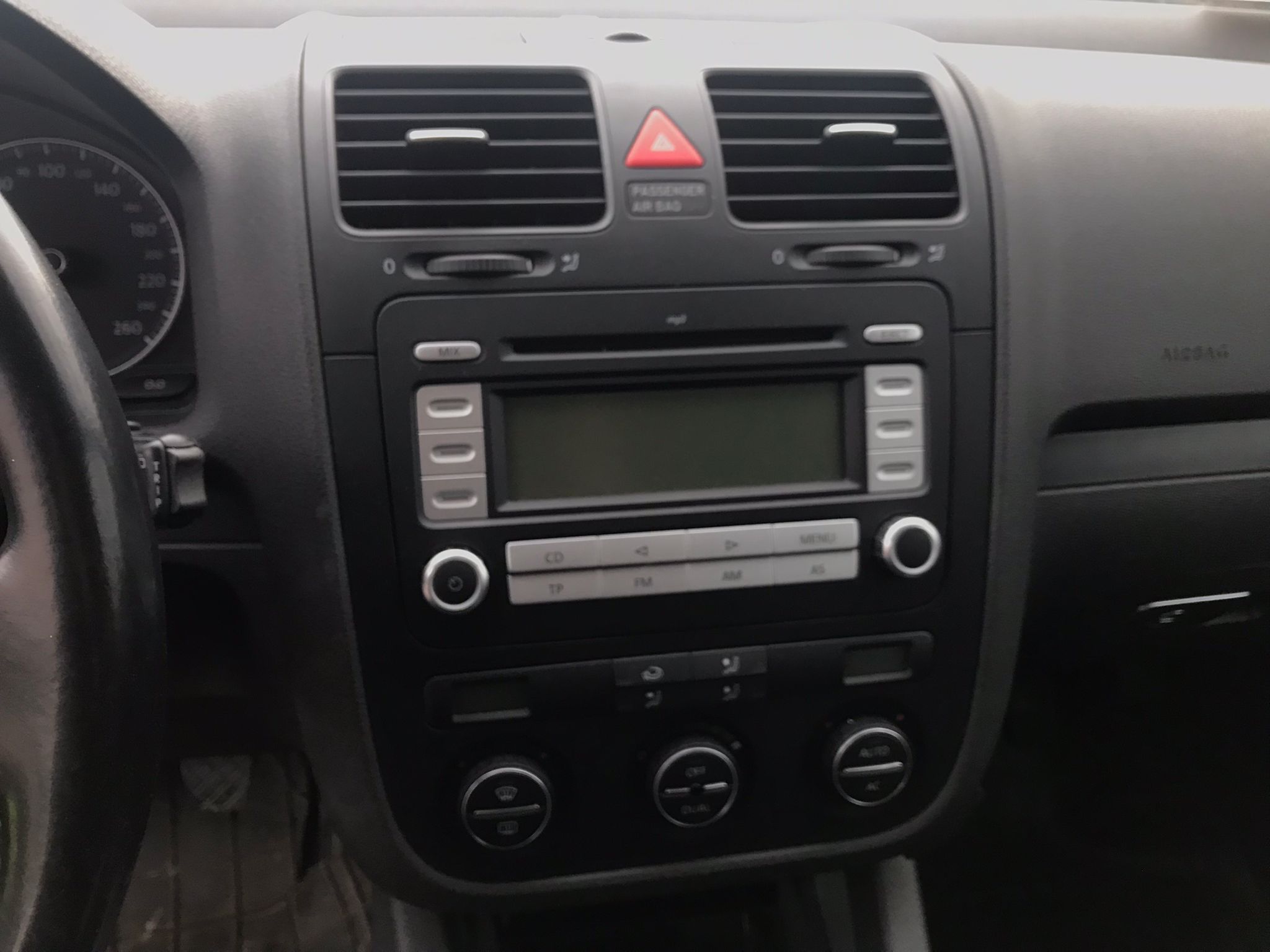 x- VENDIDO - Volkswagen Golf autoescuela 1.9 tdi - 2008 - Imagen 11