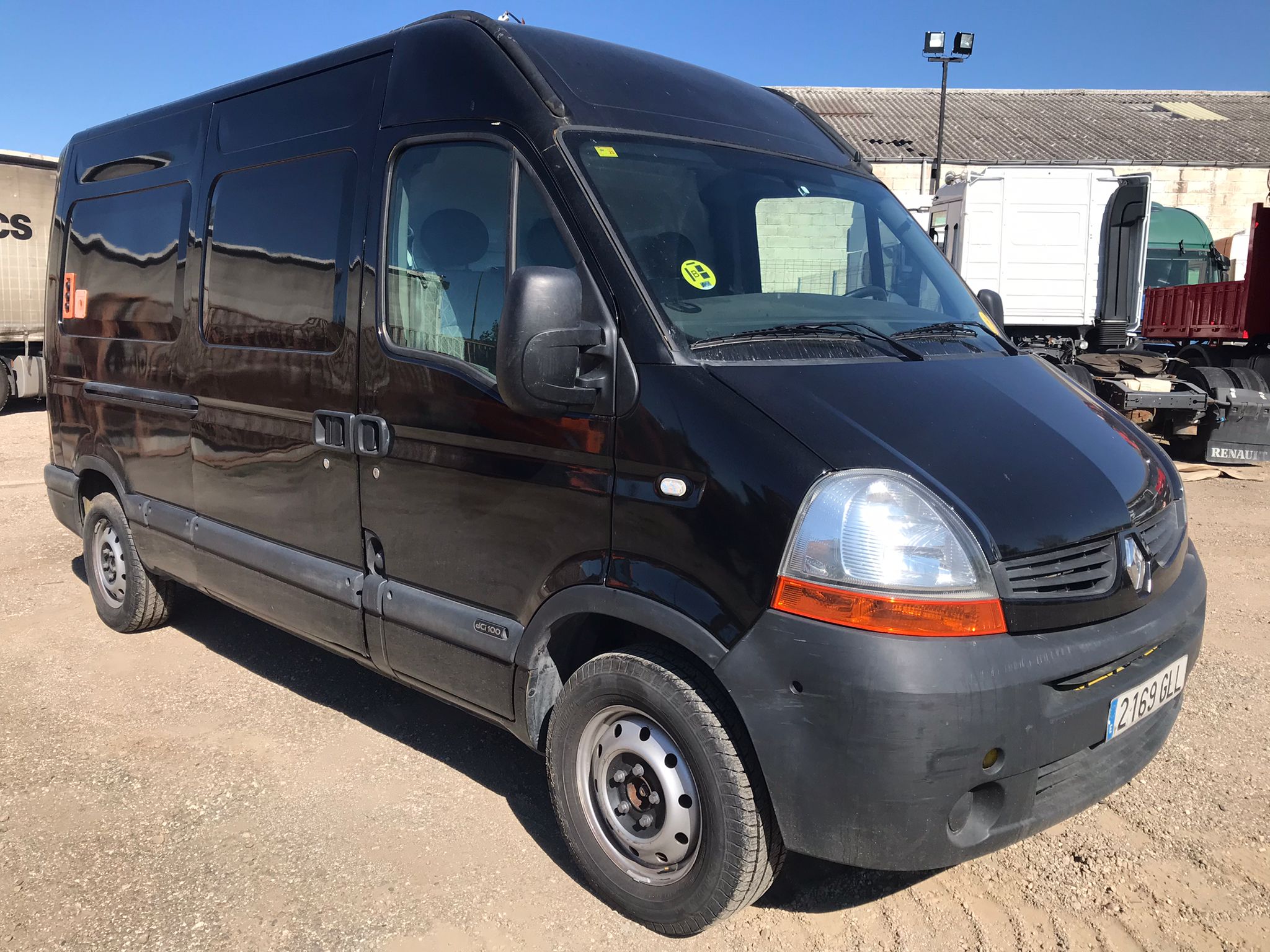 x- VENDIDO - Renault Master - 2009 - Imagen 3