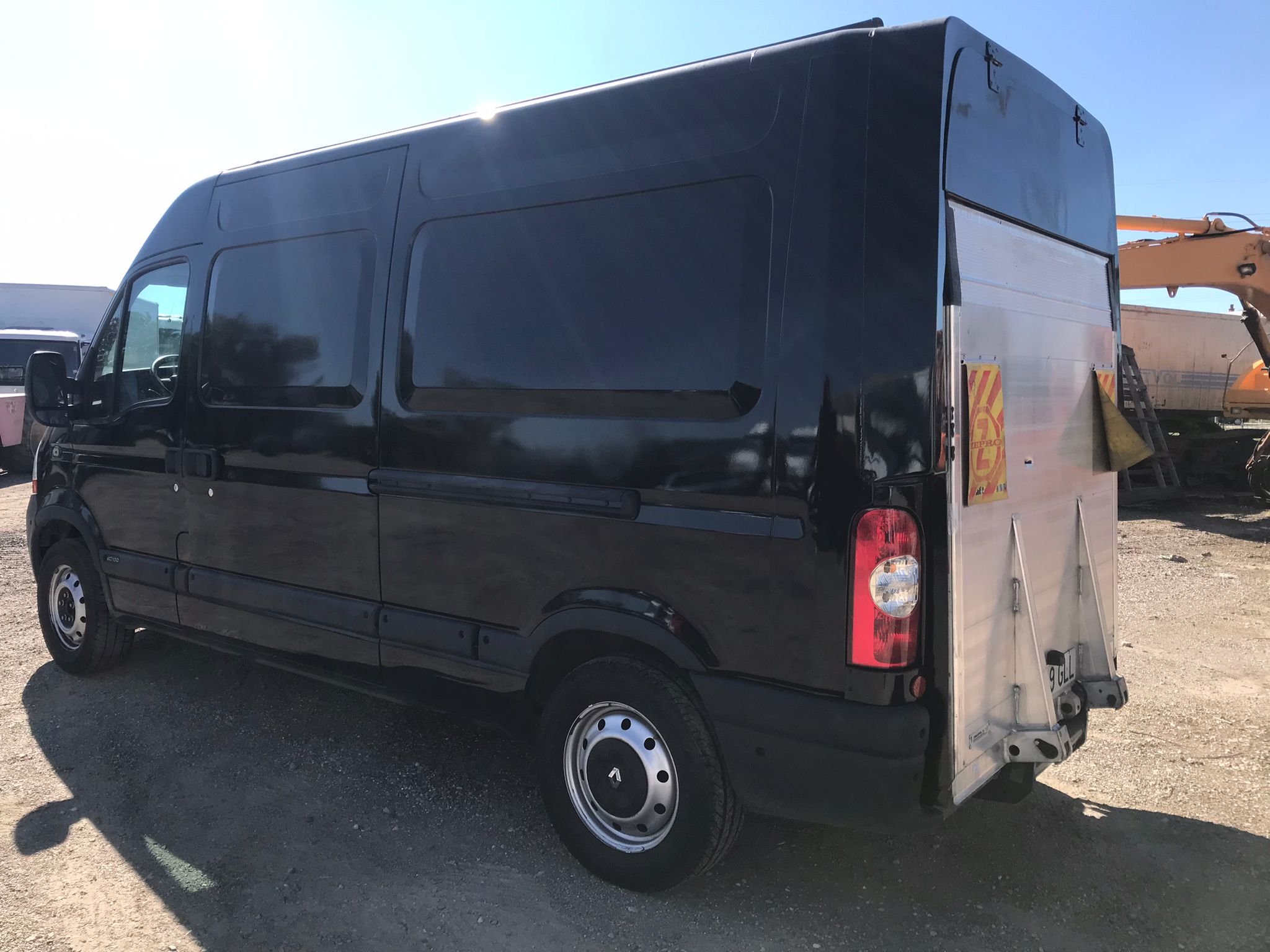 x- VENDIDO - Renault Master - 2009 - Imagen 7