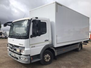 camión caja cerrada