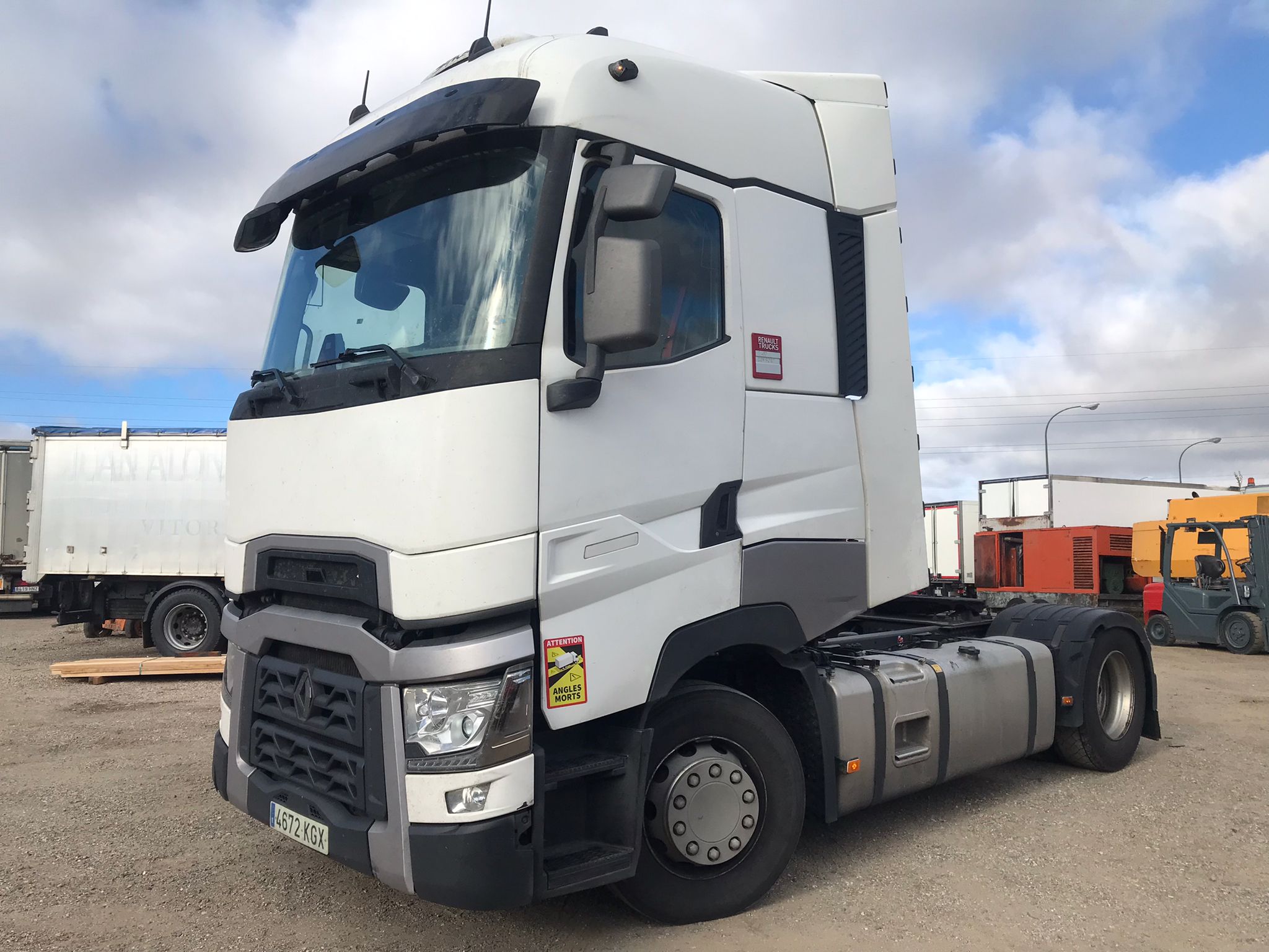 cabeza tractora Renault T