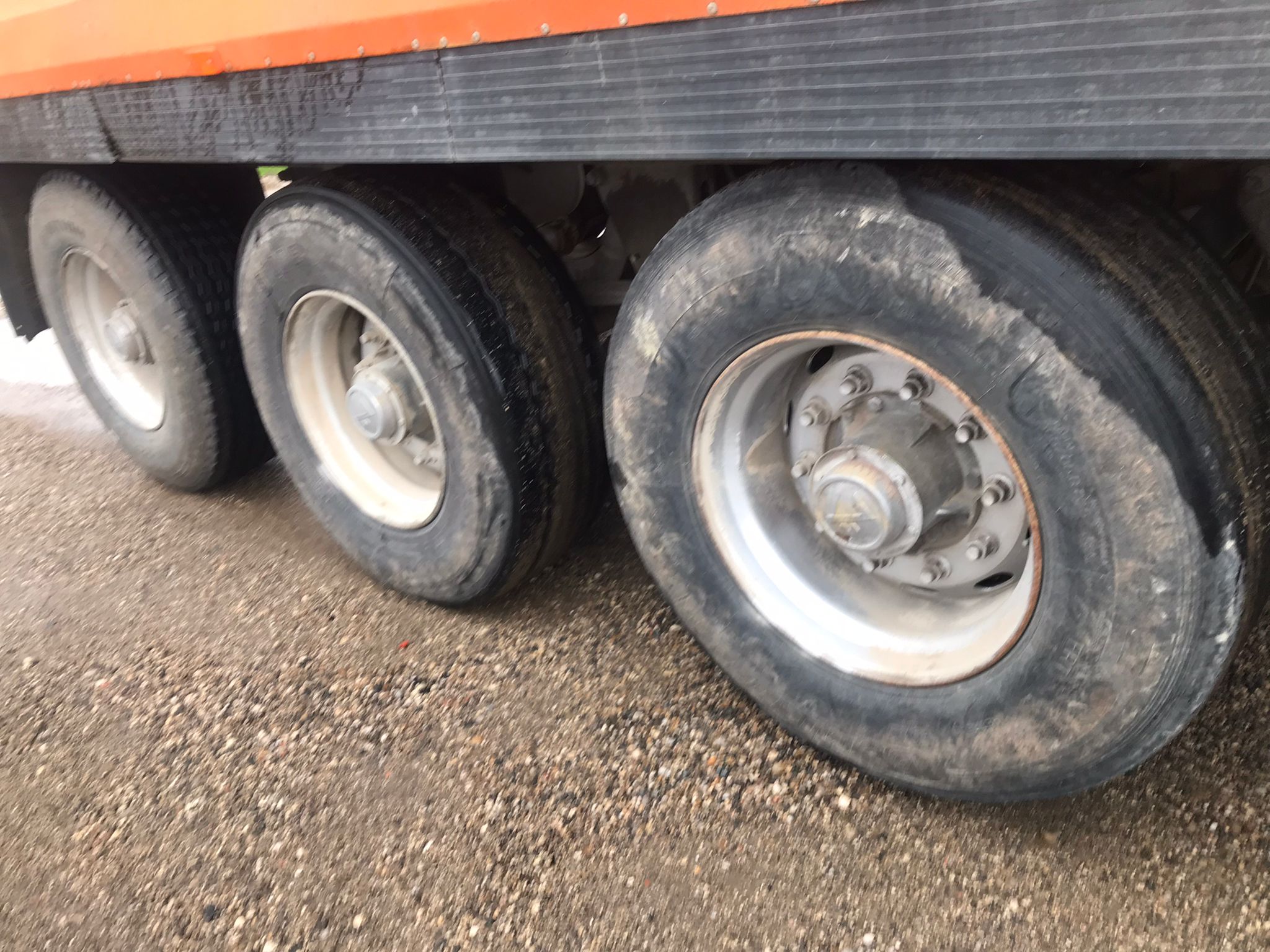 x- VENDIDO - Bañera basculante de hierro Leciñena Año 2006 - Imagen 11