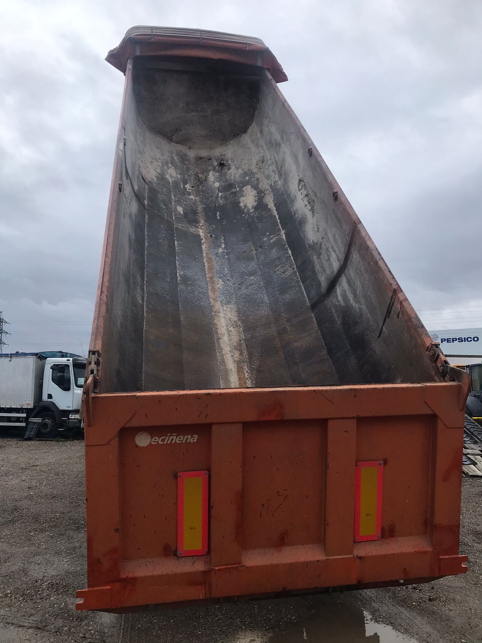 x- VENDIDO - Bañera basculante de hierro Leciñena Año 2006 - Imagen 8