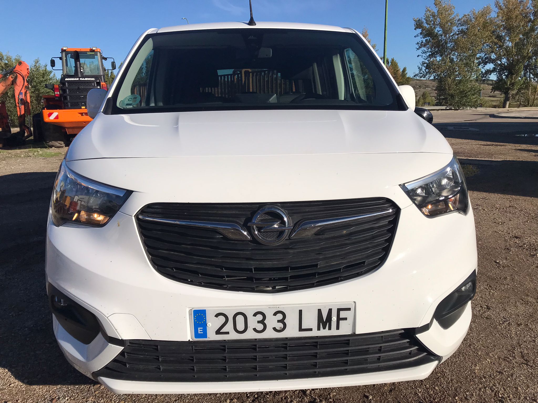 x- VENDIDO - Opel Combo Life - 2021 - Imagen 2