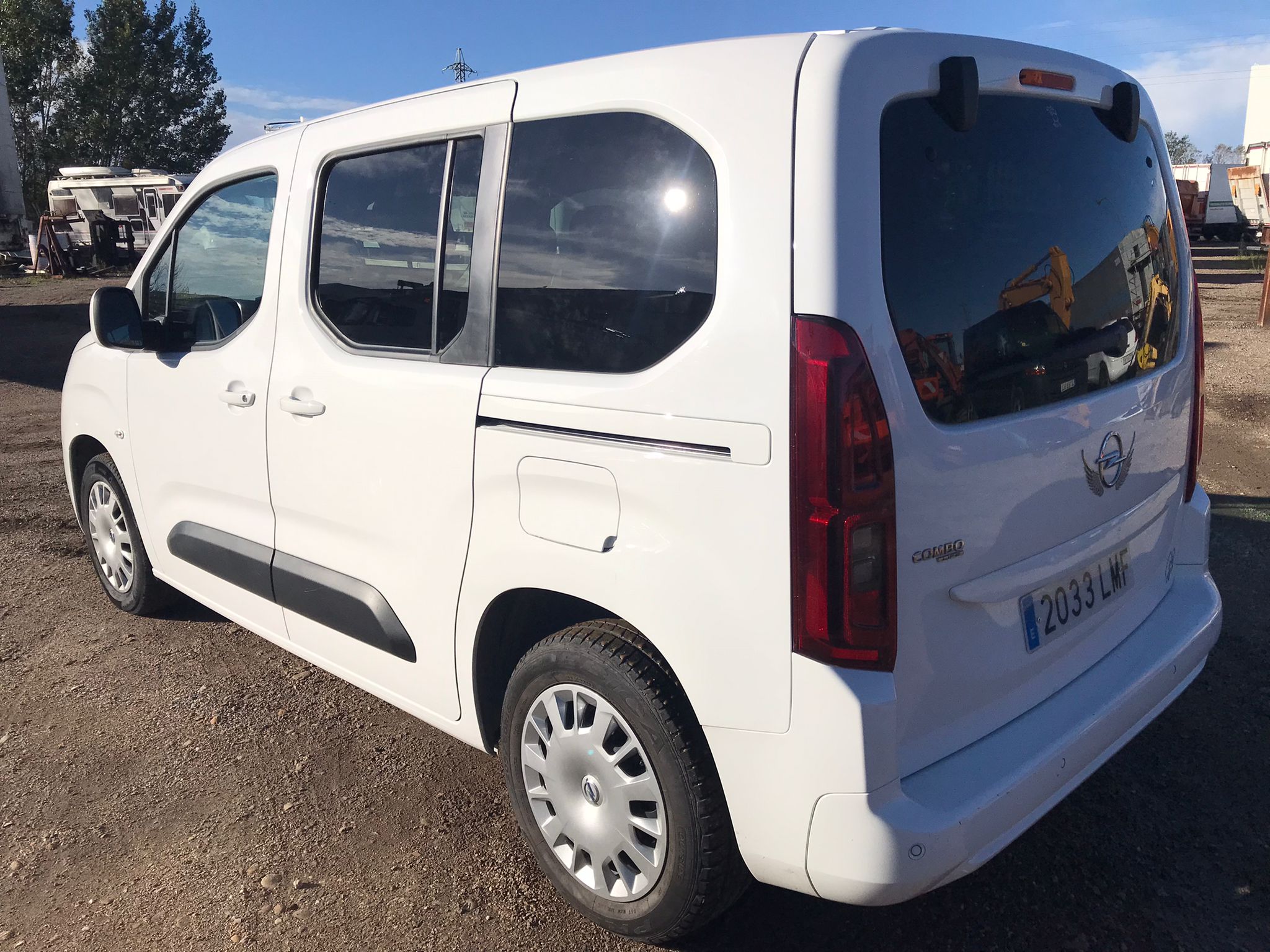 x- VENDIDO - Opel Combo Life - 2021 - Imagen 7