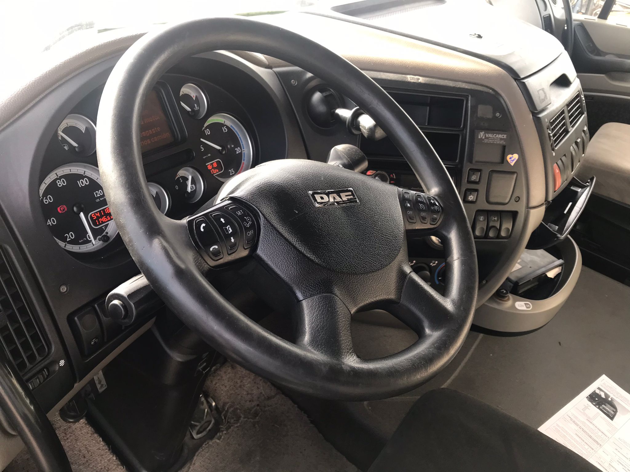 x- VENDIDO - Daf FT XF 105.460 - 2009 - Imagen 13