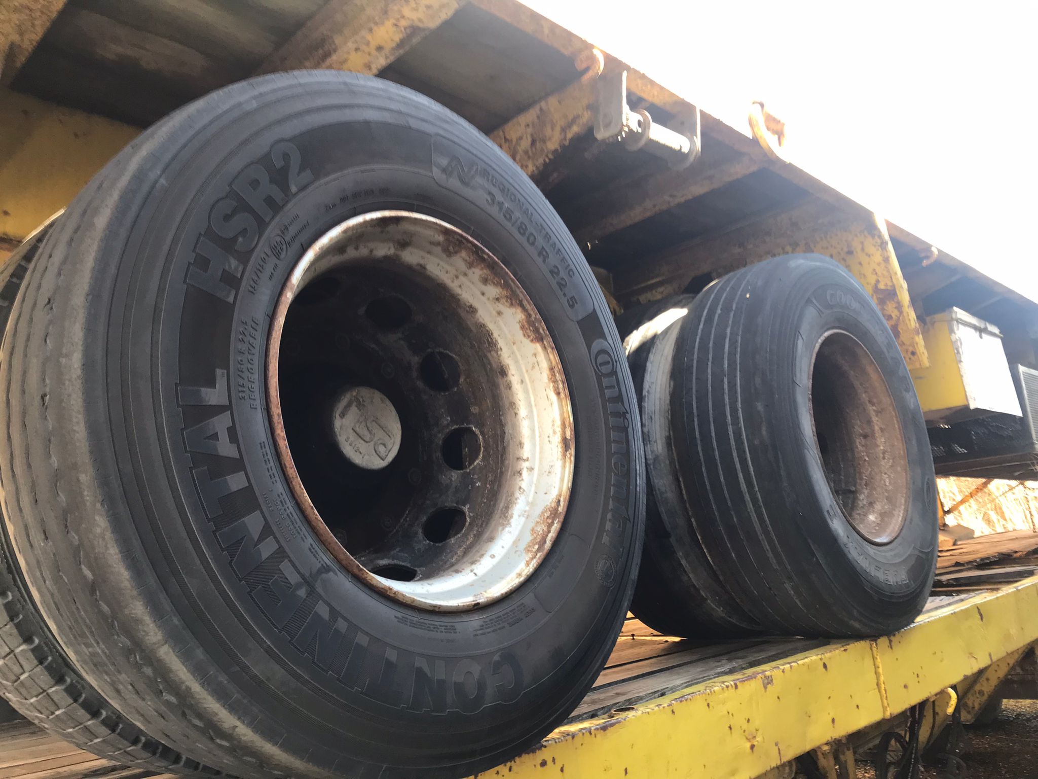 x- VENDIDO - Semirremolque plataforma extensible Traylona Año 1996 - Imagen 7