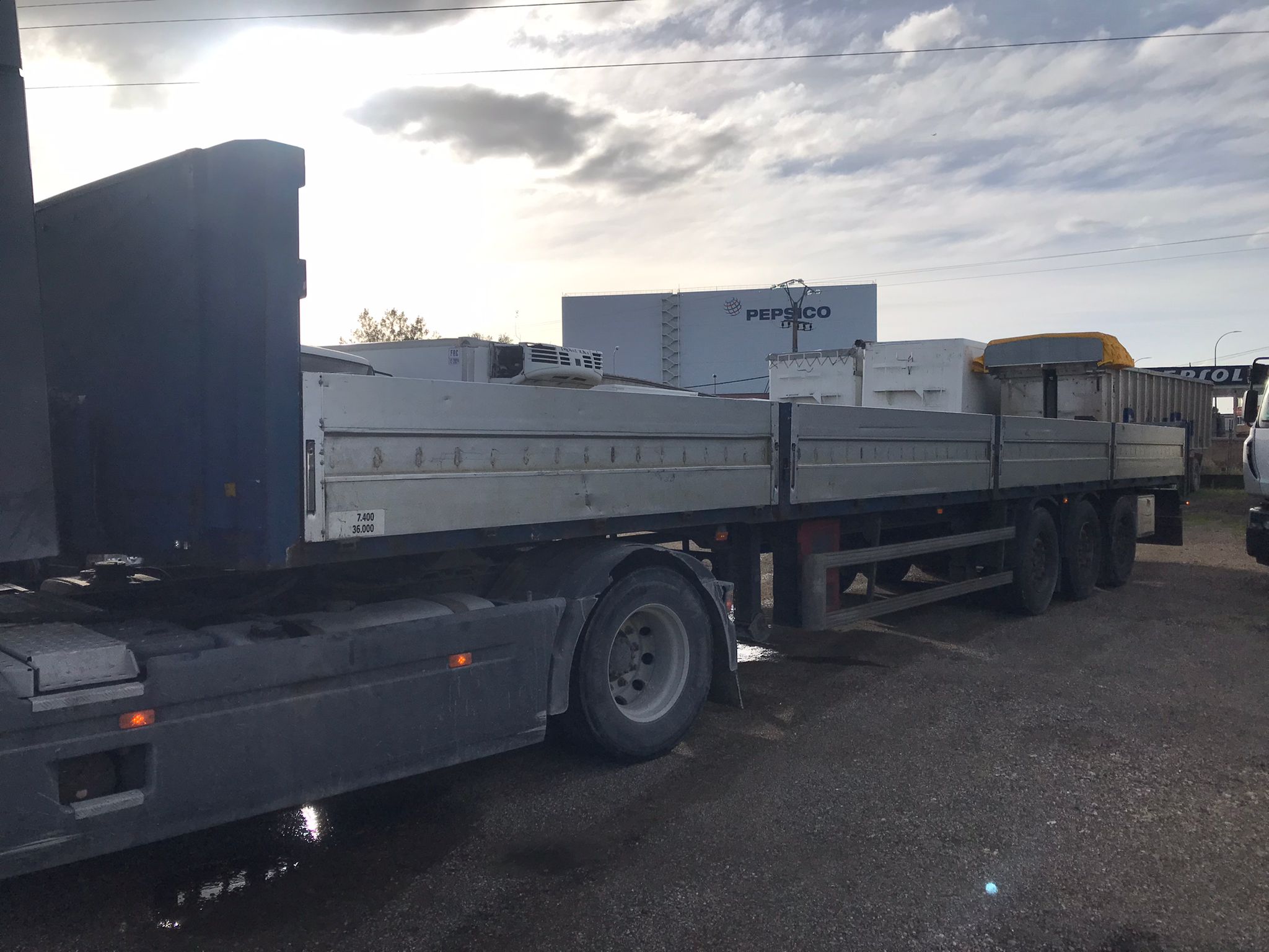 x- VENDIDO - Semirremolque caja abierta Guillen Año 2006 - Imagen 8