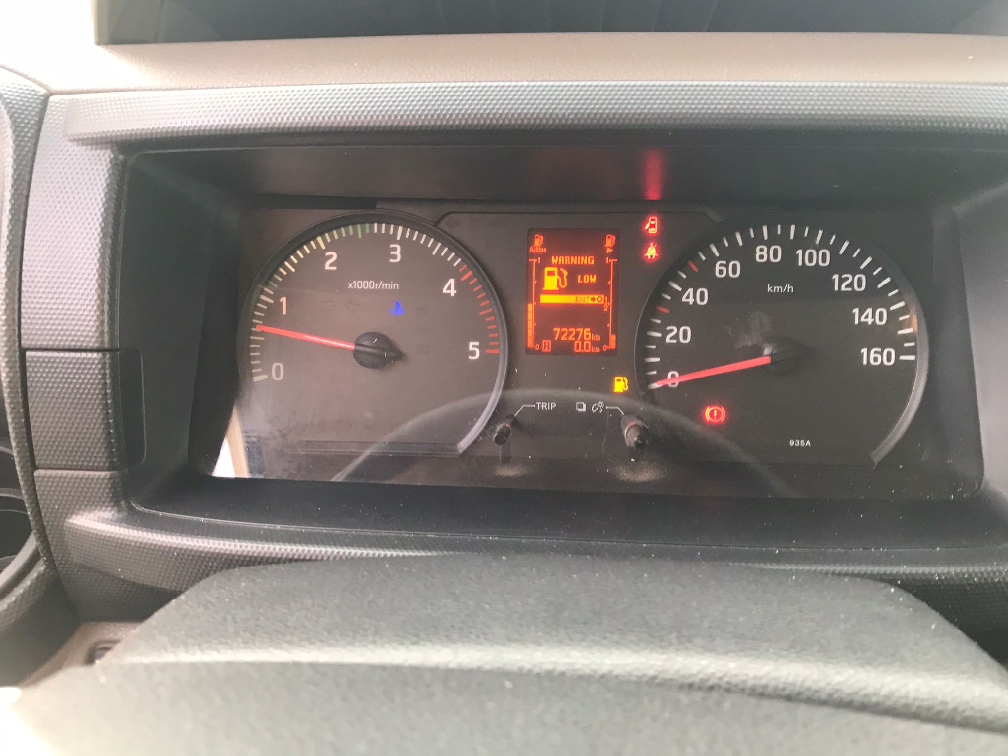 x- VENDIDO - Nissan NT500 portacontenedores de gancho - 2017 - Imagen 12