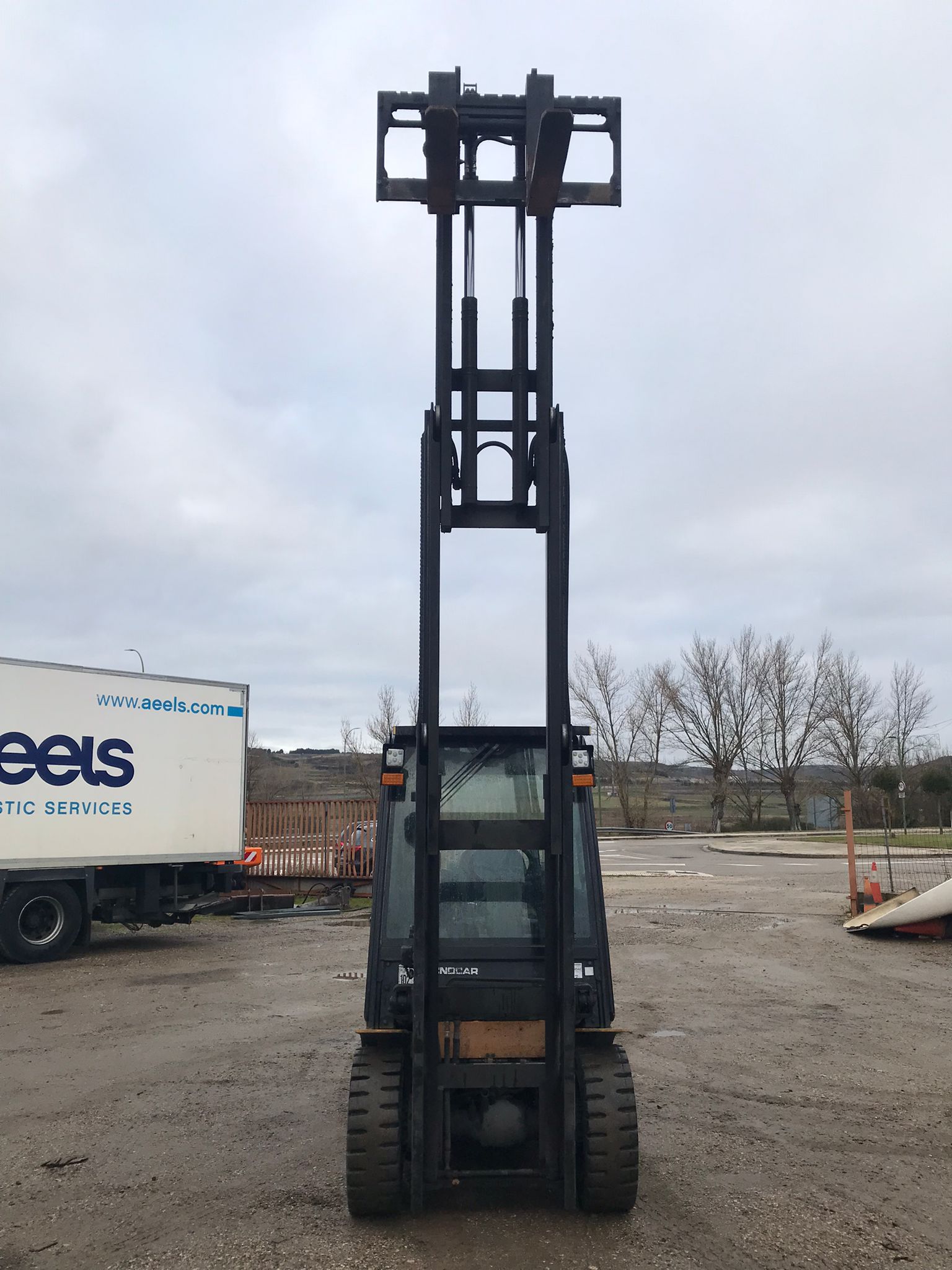 x- VENDIDO - Carretilla elevadora diésel Hyundai 30D-9 Año 2018/2 - Imagen 10