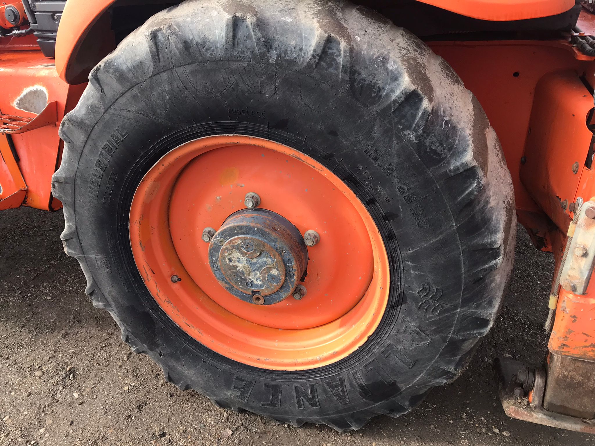 x- VENDIDO - Retroexcavadora mixta Fiat Kobelco FB 200.2 - 2002 - Imagen 13