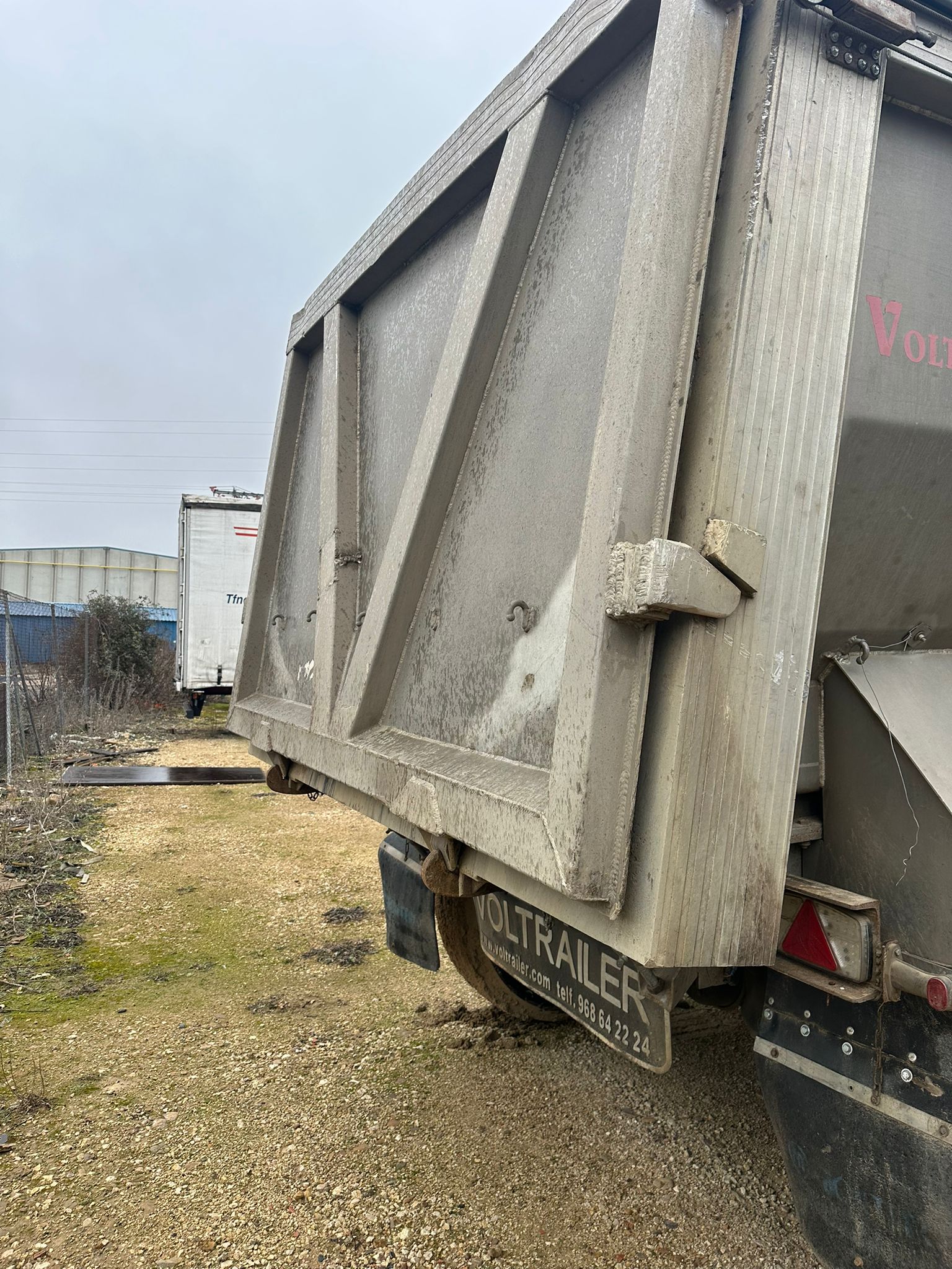 x- VENDIDO - Bañera basculante de aluminio Lecitrailer - 2007 - Imagen 7