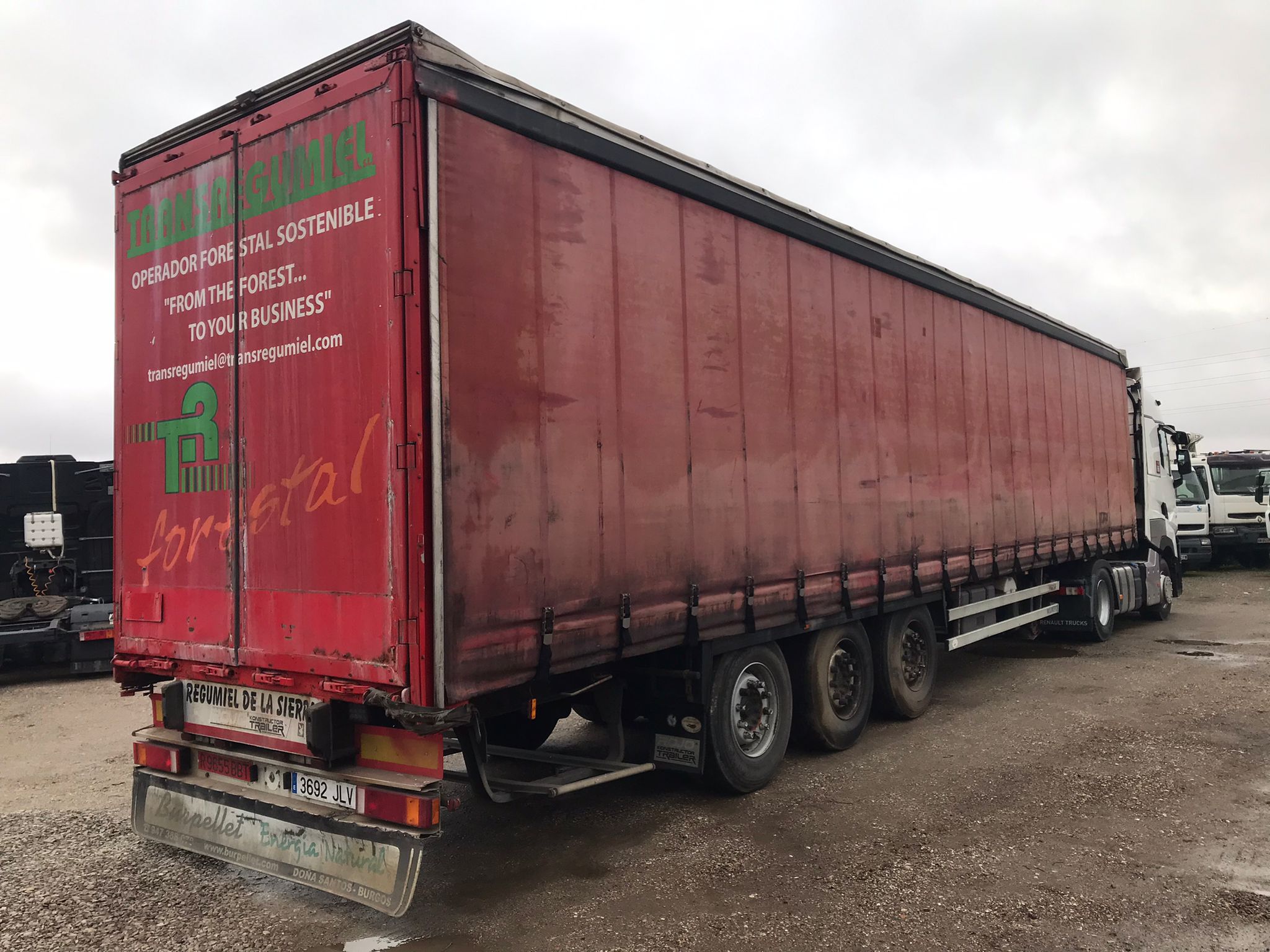 x- VENDIDO - Semirremolque tauliner Rojo Año 2005 - Imagen 2