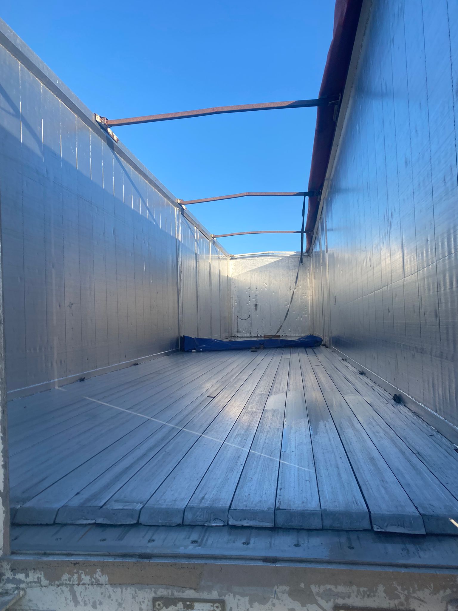 x- VENDIDO - Semirremolque piso móvil Krone Año 2015 - Imagen 7