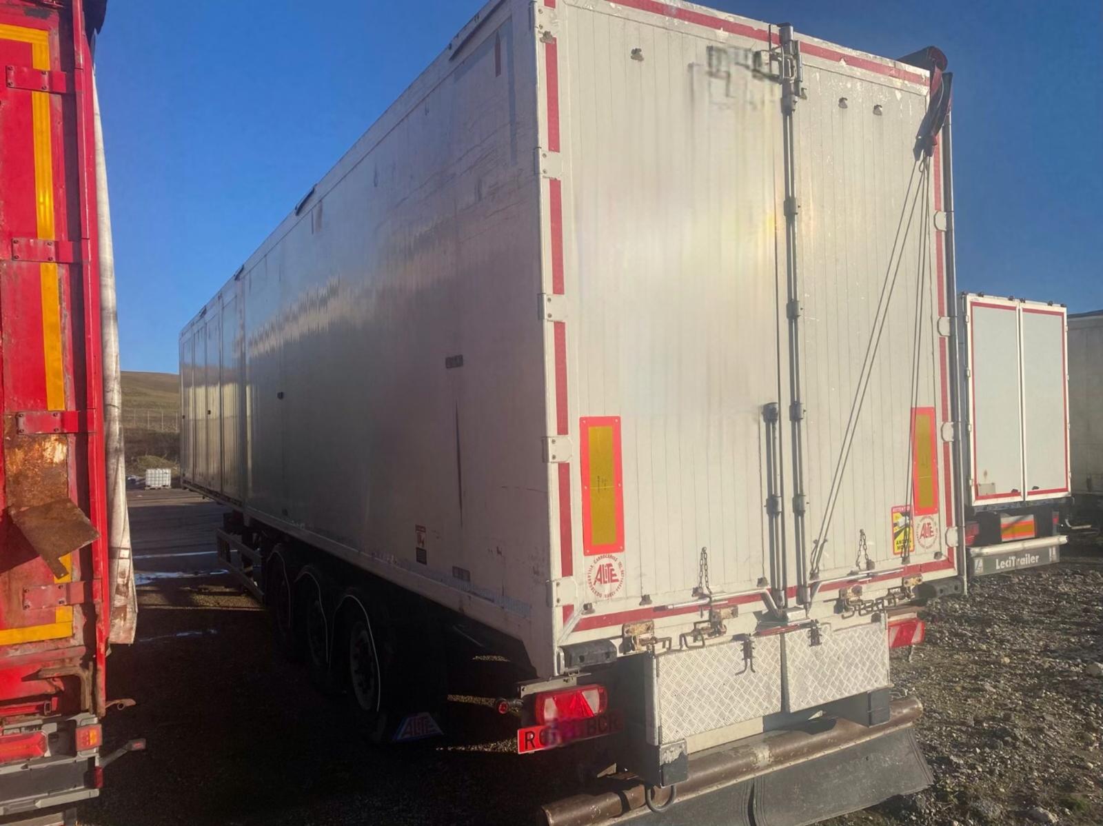 x- VENDIDO - Semirremolque piso móvil Krone Año 2015 - Imagen 6