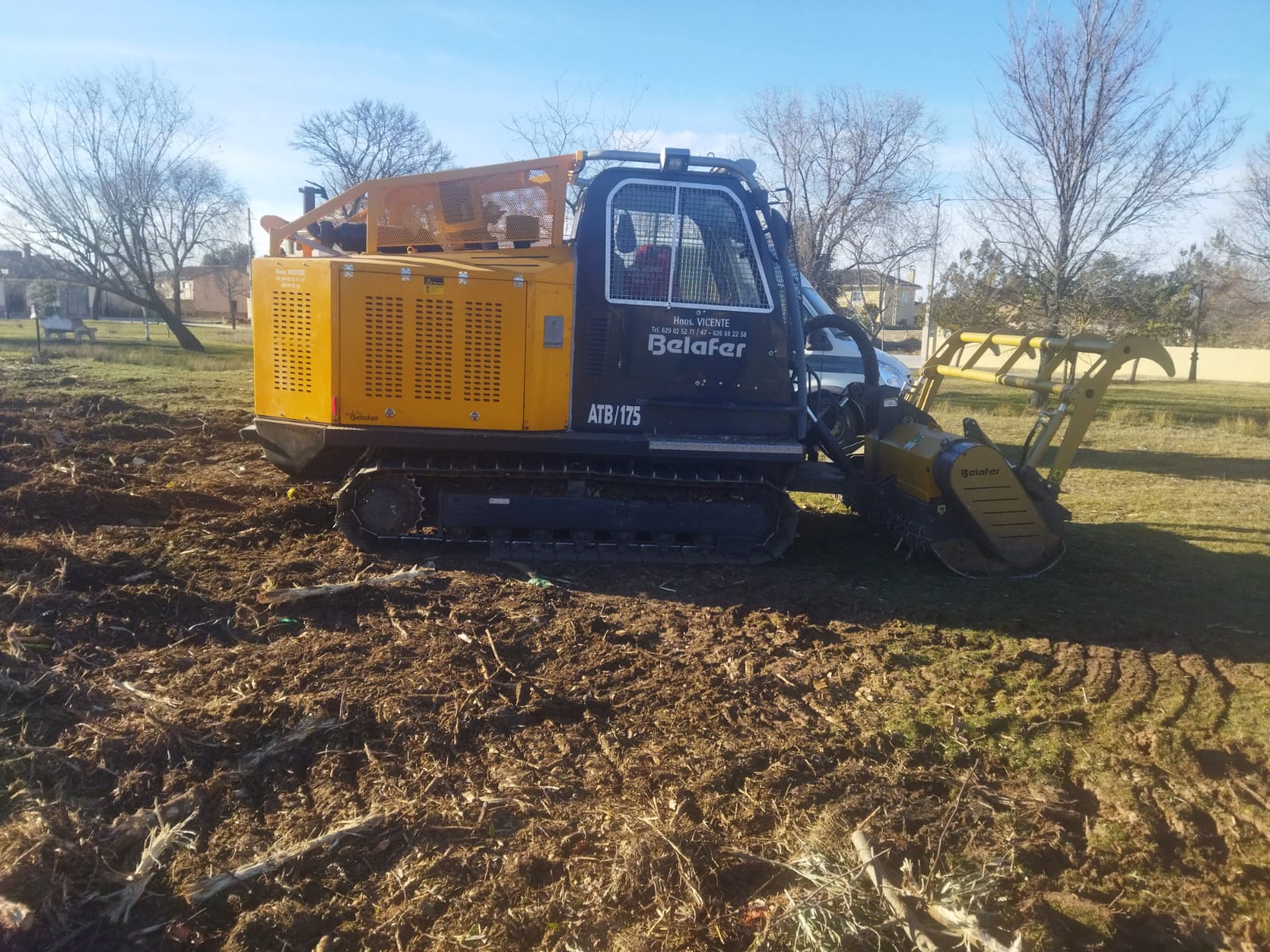 x- VENDIDO - Tractor autopropulsado hidrostático Belafer Año 2009 - Imagen 7
