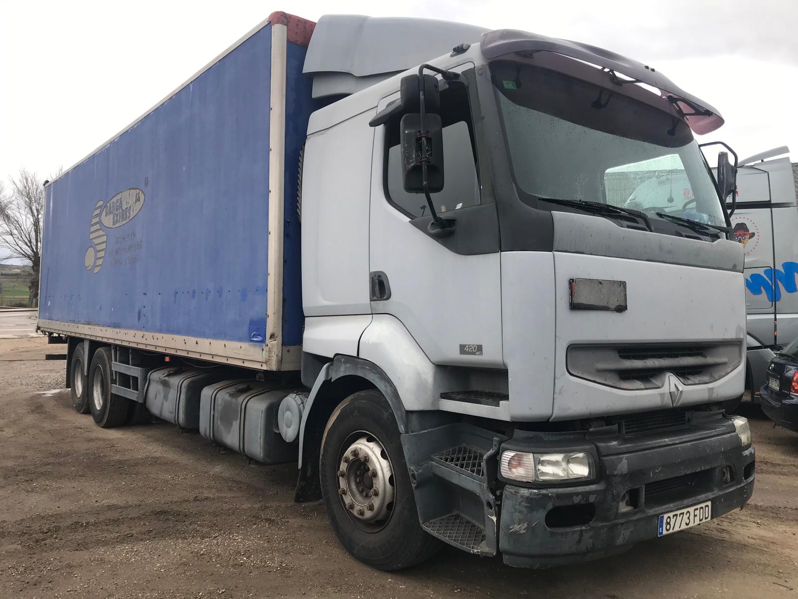 Renault 420.26 caja cerrada - 2012 - Imagen 3