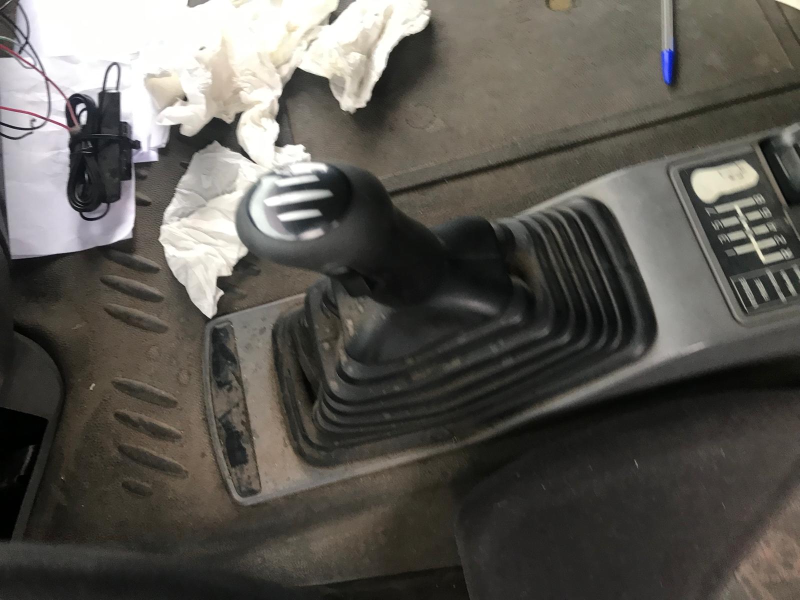 Renault 420.26 caja cerrada - 2012 - Imagen 10