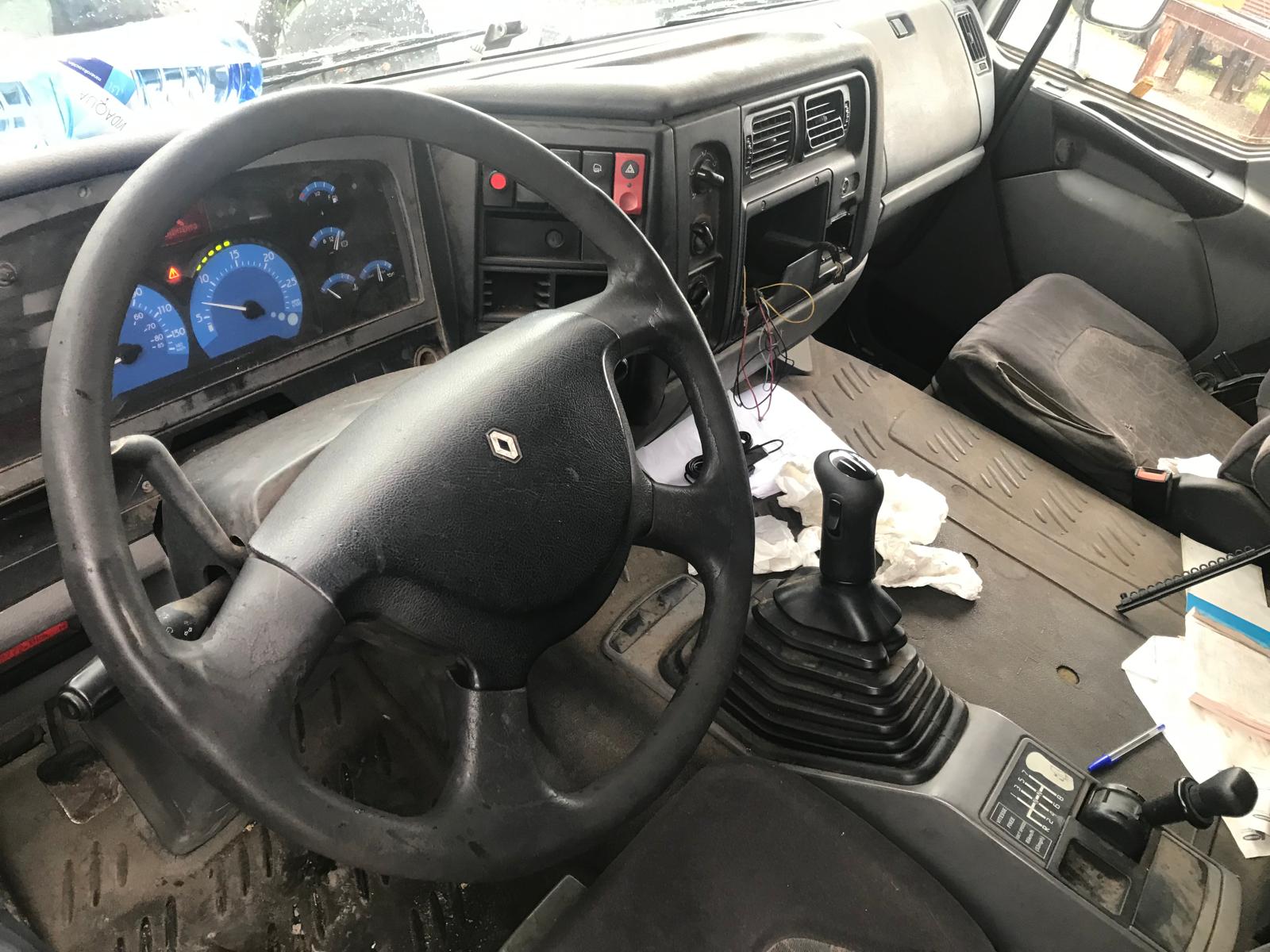 Renault 420.26 caja cerrada - 2012 - Imagen 11