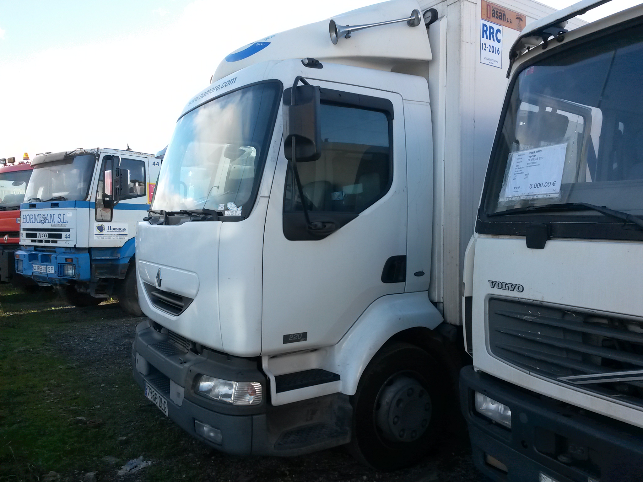 x- VENDIDO - Renault Midlum 220.12 C frigorífico - 2005 - Imagen 2