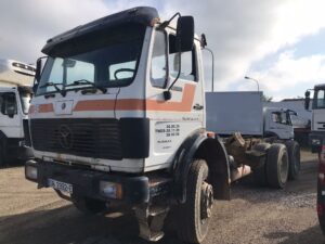 camión 6x4 en chasis