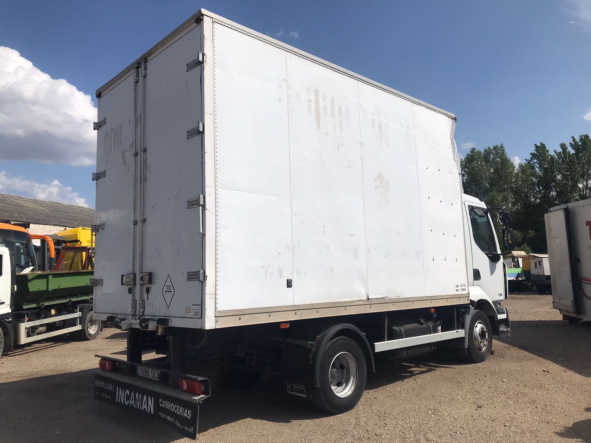 Renault Midlum 220.12 caja cerrada - 2008 - Imagen 4