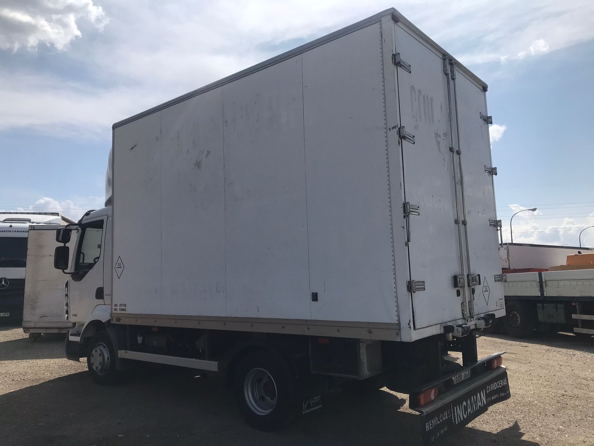 Renault Midlum 220.12 caja cerrada - 2008 - Imagen 7