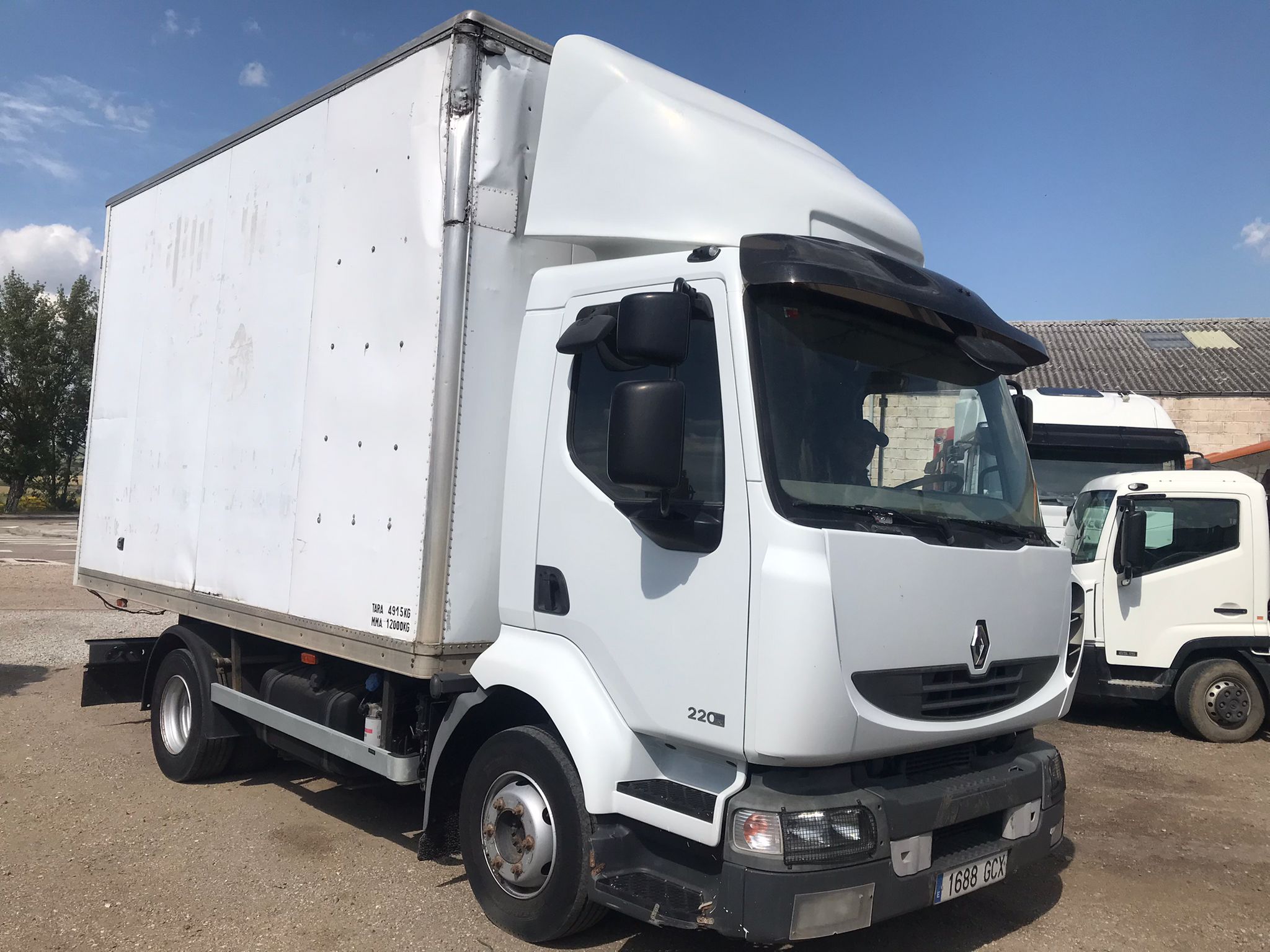 Renault Midlum 220.12 caja cerrada - 2008 - Imagen 3