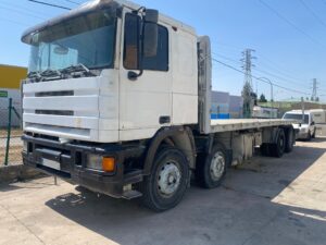 Camión caja abierta Pegaso 1440.38 G vista diagonal izquierda