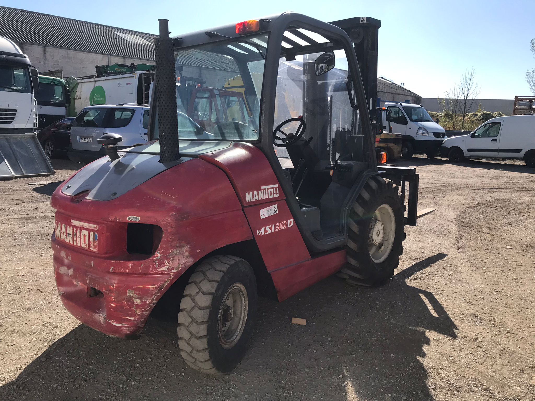 Carretilla elevadora diésel Manitou MSI 30 vista diagonal derecha trasera